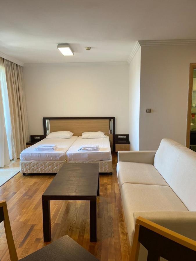 Private Apartments In Emerald Ravda Eksteriør bilde