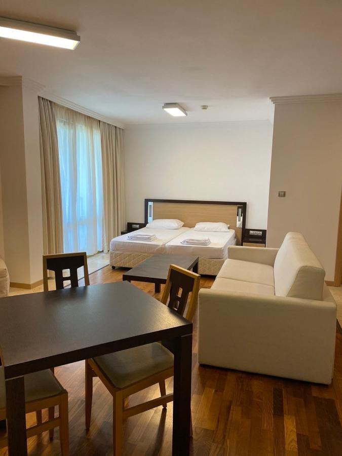 Private Apartments In Emerald Ravda Eksteriør bilde